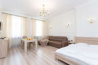 Апартаменты Apartments Ploshcha Peramogi Минск Семейный номер с ванной-13