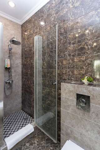 Апартаменты Apartments Ploshcha Peramogi Минск Семейный номер с ванной-15