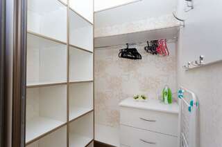 Апартаменты Apartments Ploshcha Peramogi Минск Семейный номер с ванной-2